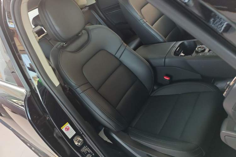 Used Haval H Dog 2023 2.0T Two-Wheel Drive Chaoye Version Plus Right Front Seat
