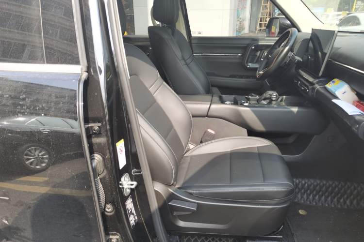 Used Haval H Dog 2023 2.0T Two-Wheel Drive Trendy Outdoor Edition Right Front Seat