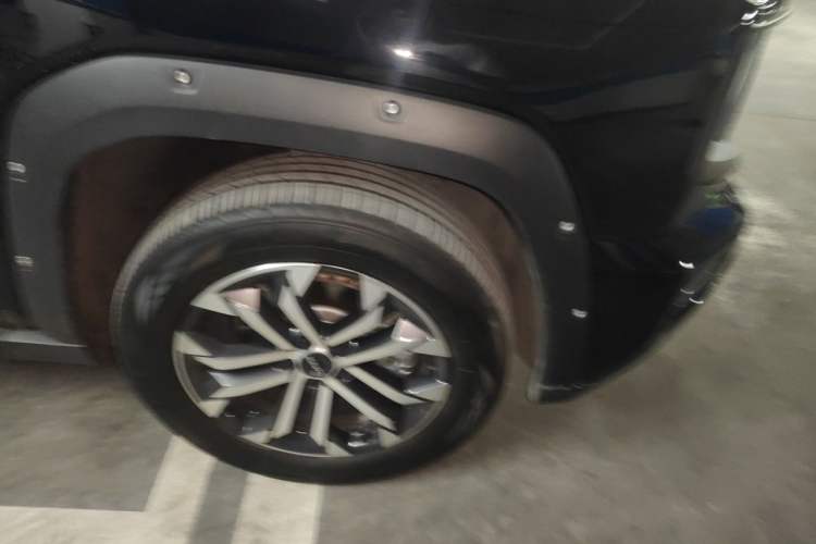 Used Haval H Dog 2023 2.0T All-Wheel-Drive Chaoye Plus Right Front Wheel Hub