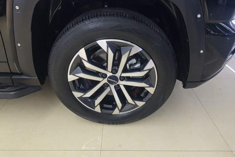 Used Haval H Dog 2023 1.5T Two-Wheel Drive Chao Ye Version Plus Right Front Wheel Hub