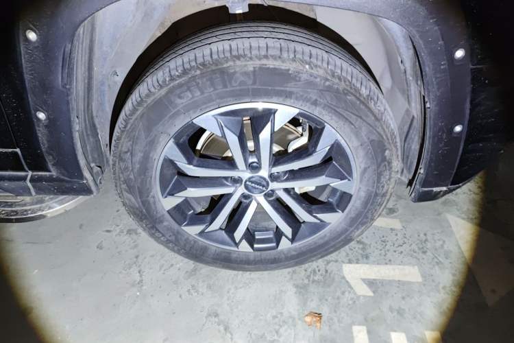 Used Haval H Dog 2023 1.5T Two-Wheel Drive Chao Ye Version Plus Right Front Wheel Hub