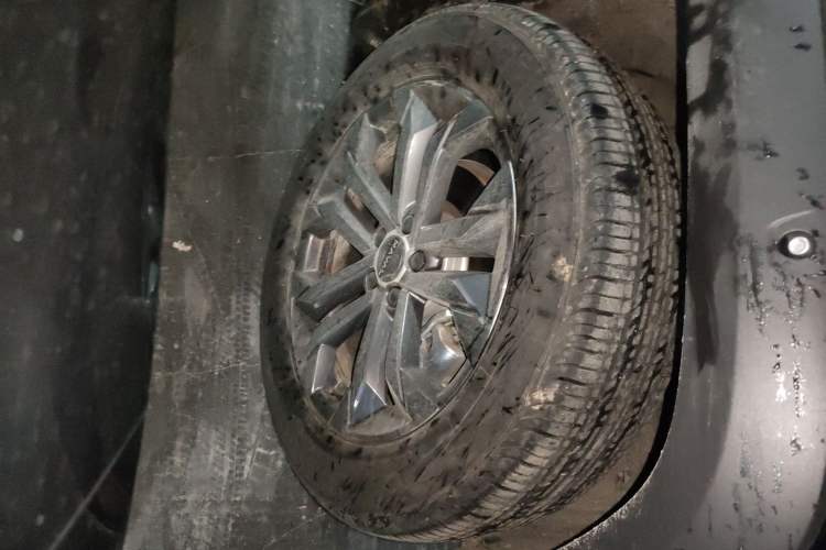 Used Haval H Dog 2023 2.0T All-Wheel-Drive Chaoye Plus Right Front Wheel Hub