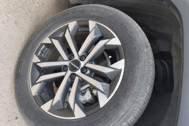Used Haval H Dog 2023 2.0T Two-Wheel Drive Chaoye Version Plus Right Front Wheel Hub