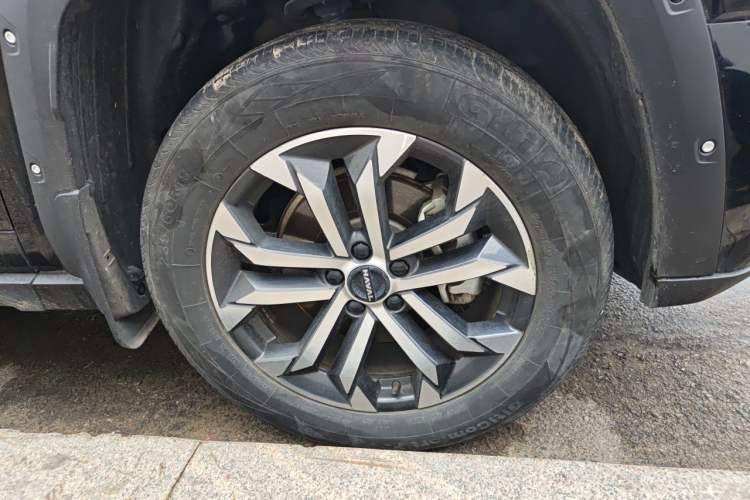 Used Haval H Dog 2023 2.0T All-Wheel-Drive Chaoye Plus Right Front Wheel Hub