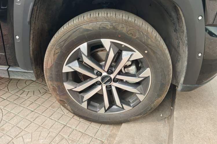 Used Haval H Dog 2023 1.5T Two-Wheel Drive Chao Ye Version Plus Right Front Wheel Hub