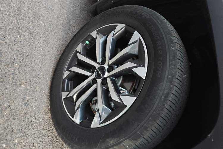 Used Haval H Dog 2023 2.0T All-Wheel-Drive Chaoye Plus Right Front Wheel Hub