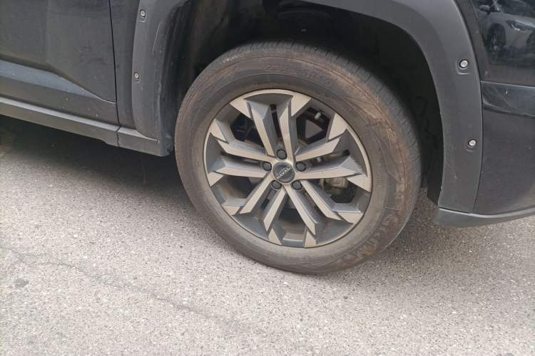 Used Haval H Dog 2023 1.5T Two-Wheel Drive Chao Ye Version Plus Right Front Wheel Hub