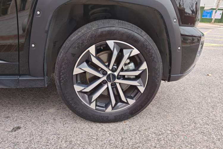 Used Haval H Dog 2023 1.5T Two-Wheel Drive Chao Ye Version Plus Right Front Wheel Hub