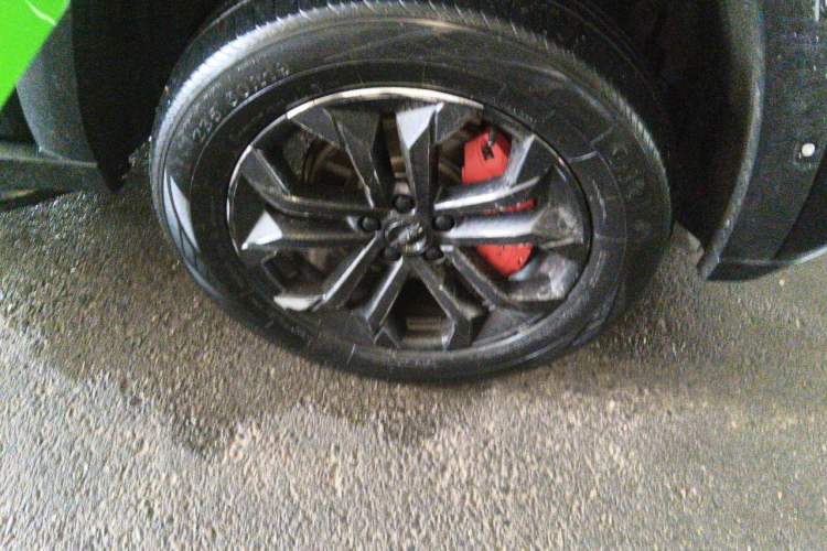 Used Haval H Dog 2023 2.0T All-Wheel-Drive Chaoye Plus Right Front Wheel Hub
