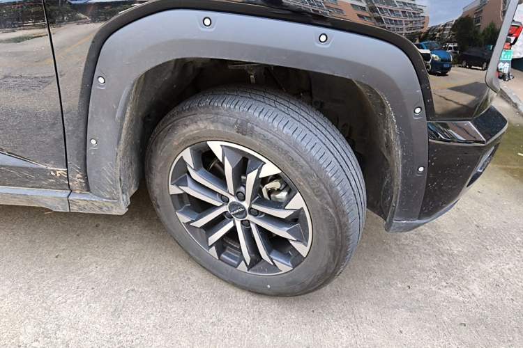 Used Haval H Dog 2023 1.5T Two-Wheel Drive Chao Ye Version Plus Right Front Wheel Hub