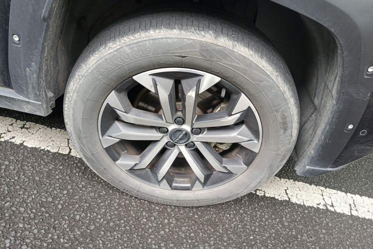 Used Haval H Dog 2023 2.0T All-Wheel-Drive Chaoye Plus Right Front Wheel Hub