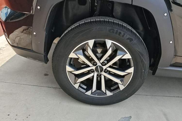 Used Haval H Dog 2023 2.0T Two-Wheel Drive Chaoye Version Plus Right Rear Wheel Hub