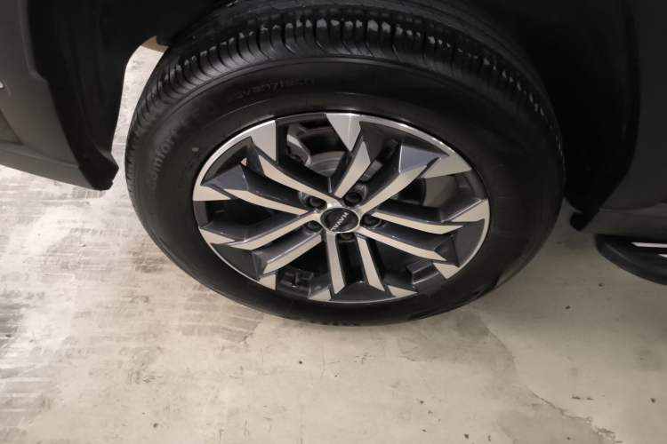Used Haval H Dog 2023 2.0T All-Wheel-Drive Chaoye Plus Right Rear Wheel Hub