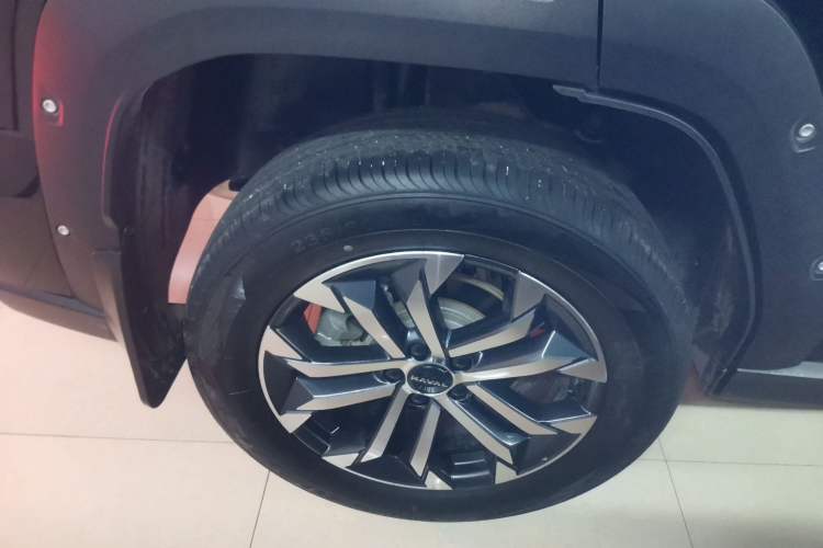Used Haval H Dog 2023 2.0T Two-Wheel Drive Chaoye Version Plus Right Rear Wheel Hub