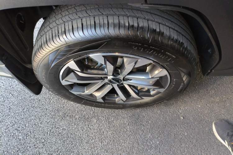 Used Haval H Dog 2023 2.0T Two-Wheel Drive Chaoye Version Plus Right Rear Wheel Hub