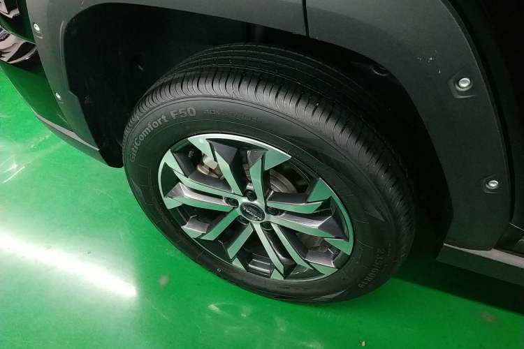 Used Haval H Dog 2023 2.0T Two-Wheel Drive Chaoye Version Plus Right Rear Wheel Hub