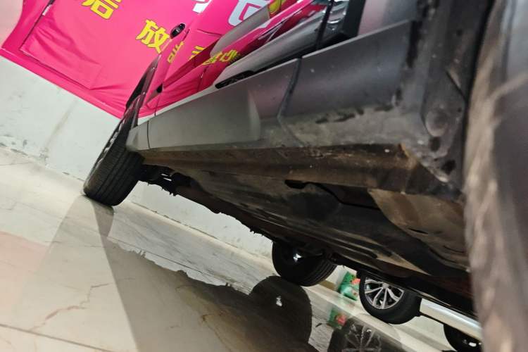 Used Haval H Dog 2023 2.0T Two-Wheel Drive Chaoye Version Plus Right Side Sill