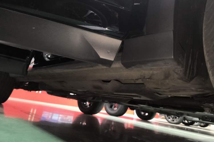 Used Haval H Dog 2023 2.0T All-Wheel-Drive Chaoye Plus Right Side Sill