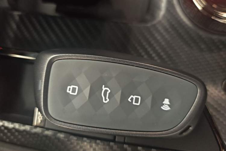 Used Haval H Dog 2023 1.5T Two-Wheel Drive Chao Ye Version Plus Vehicle Key