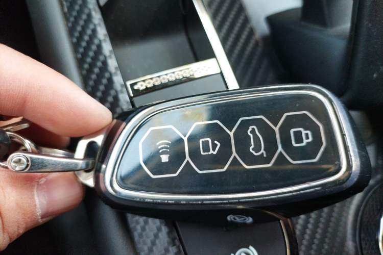 Used Haval H Dog 2023 1.5T Two-Wheel Drive Chao Ye Version Plus Vehicle Key