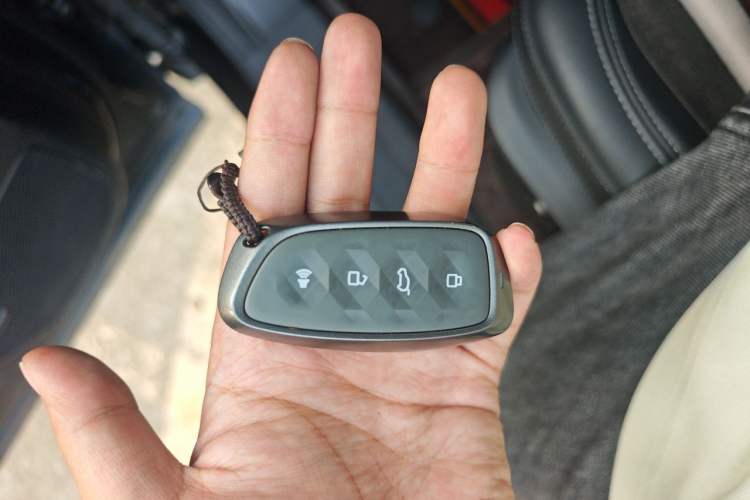 Used Haval H Dog 2023 2.0T Two-Wheel Drive Chaoye Version Plus Vehicle Key