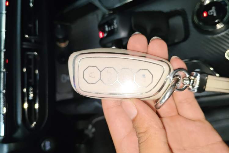Used Haval H Dog 2023 1.5T Two-Wheel Drive Chao Ye Version Plus Vehicle Key