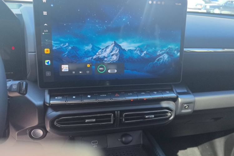 Used Haval H Dog 2023 2.0T Two-Wheel Drive Chaoye Version Plus Audio And AC Panel