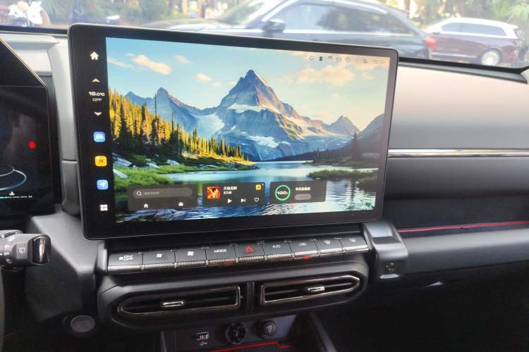 Used Haval H Dog 2023 2.0T Two-Wheel Drive Trendy Outdoor Edition Audio And AC Panel