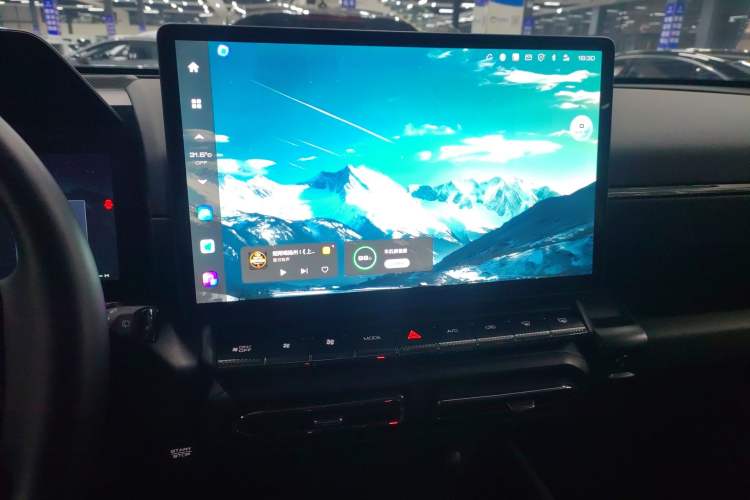 Used Haval H Dog 2023 2.0T All-Wheel-Drive Chaoye Plus Audio And AC Panel