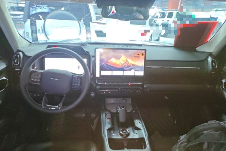 Used Haval H Dog 2023 1.5T Two-Wheel Drive Chao Ye Version Plus Center Console