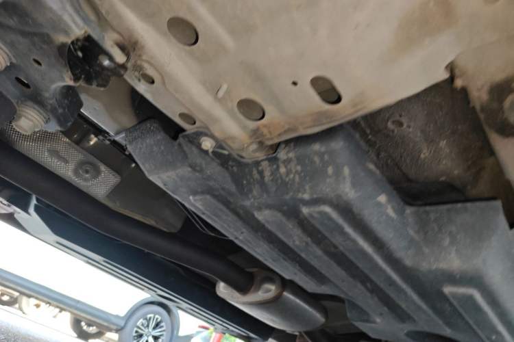 Used Haval H Dog 2023 2.0T Two-Wheel Drive Chaoye Version Plus Chassis Front Left