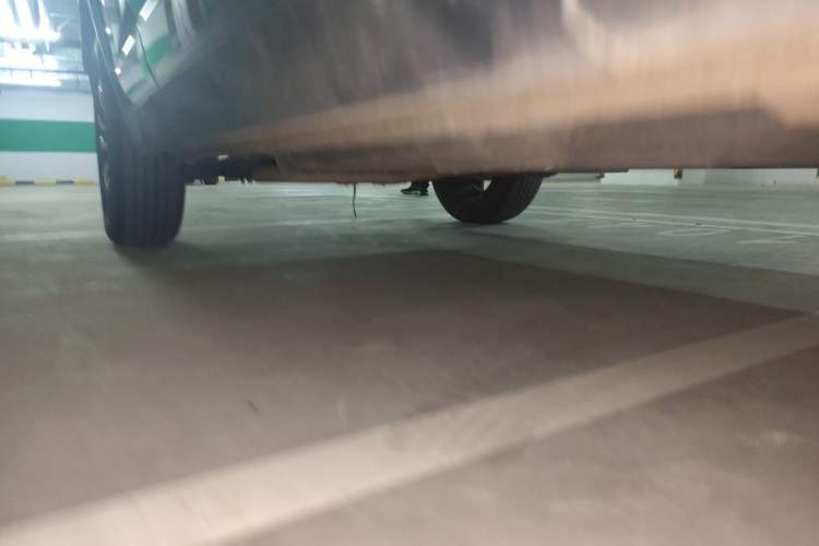 Used Haval H Dog 2023 2.0T Two-Wheel Drive Chaoye Version Plus Chassis Front Right