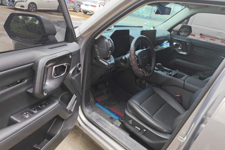 Used Haval H Dog 2023 2.0T Two-Wheel Drive Chaoye Version Plus Driver Seat