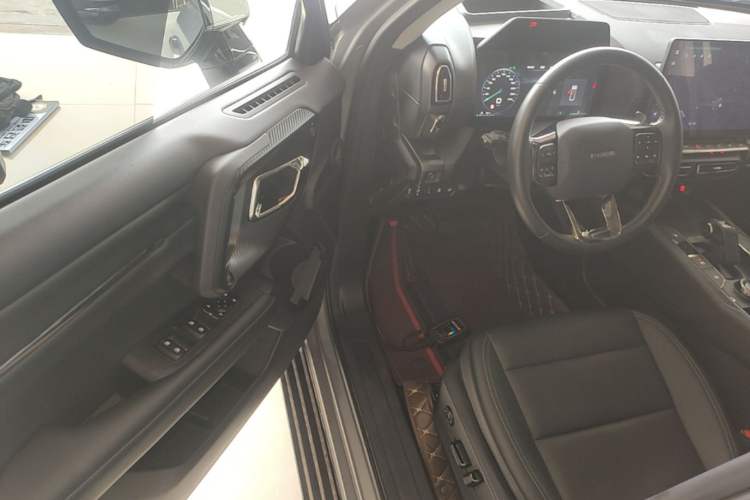 Used Haval H Dog 2023 2.0T Two-Wheel Drive Chaoye Version Plus Driver Seat