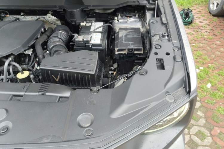Used Haval H Dog 2023 2.0T All-Wheel-Drive Chaoye Plus Engine Bay Left