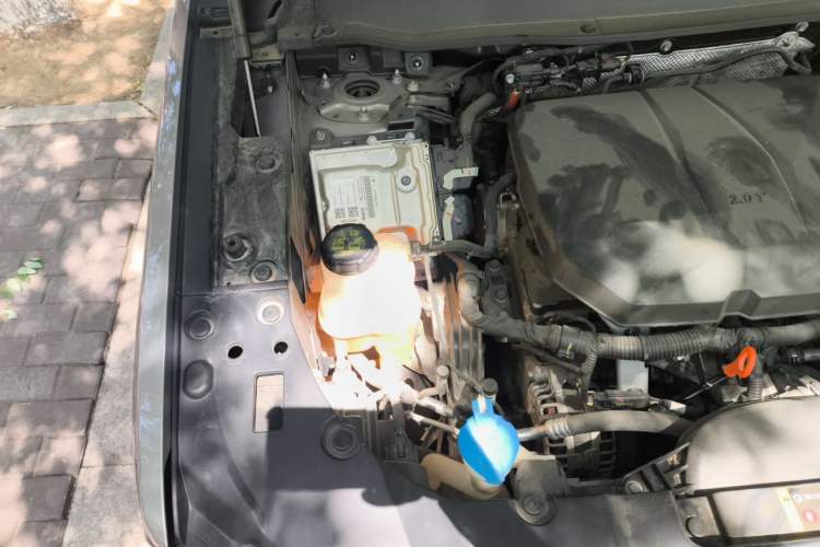 Used Haval H Dog 2023 2.0T Two-Wheel Drive Chaoye Version Plus Engine Bay Right