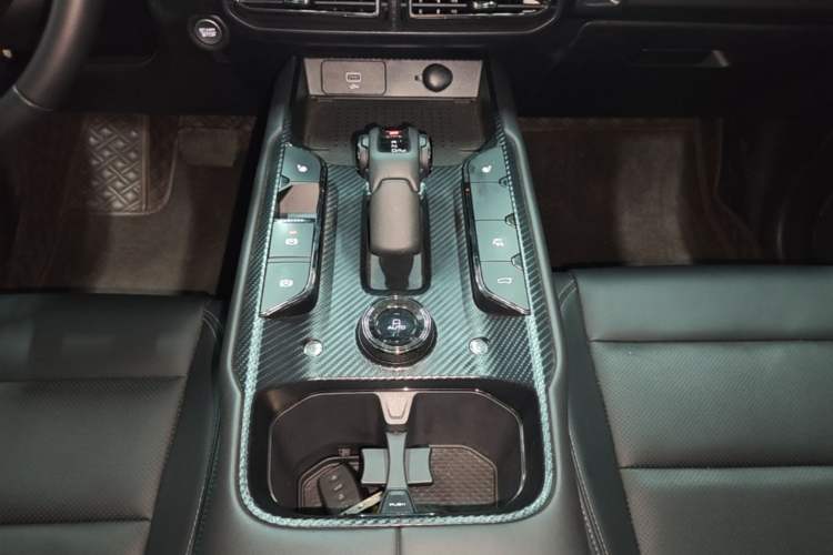 Used Haval H Dog 2023 2.0T Two-Wheel Drive Chaoye Version Plus Gear Lever