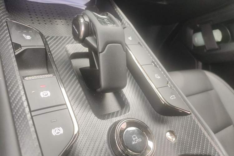 Used Haval H Dog 2023 1.5T Two-Wheel Drive Chao Ye Version Plus Gear Lever