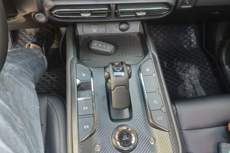 Used Haval H Dog 2023 2.0T Two-Wheel Drive Chaoye Version Plus Gear Lever