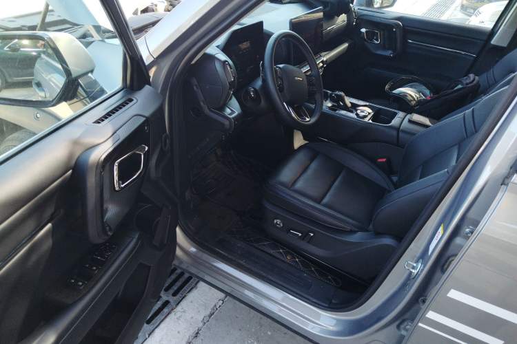 Used Haval H Dog 2023 2.0T Two-Wheel Drive Chaoye Version Plus Interior 3