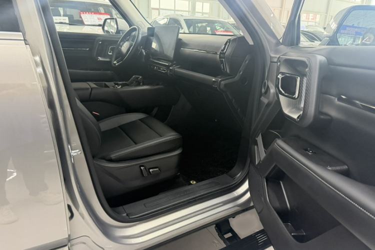 Used Haval H Dog 2023 2.0T Two-Wheel Drive Chaoye Version Plus Interior 8