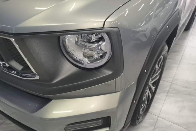 Used Haval H Dog 2023 2.0T All-Wheel-Drive Chaoye Plus Left Front Headlight