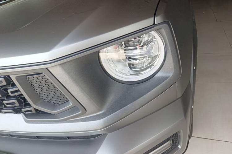 Used Haval H Dog 2023 1.5T Two-Wheel Drive Chao Ye Version Plus Left Front Headlight