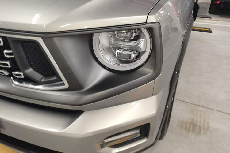 Used Haval H Dog 2023 1.5T Two-Wheel Drive Chao Ye Version Plus Left Front Headlight