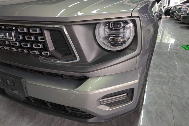 Used Haval H Dog 2023 2.0T Two-Wheel Drive Chaoye Version Plus Left Front Headlight