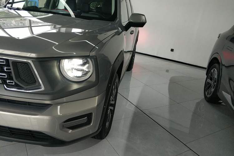 Used Haval H Dog 2023 2.0T Two-Wheel Drive Chaoye Version Plus Left Front Headlight
