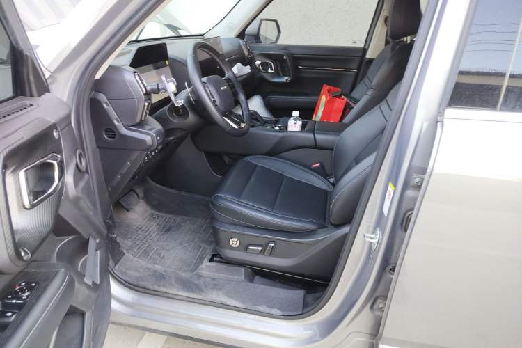 Used Haval H Dog 2023 1.5T Two-Wheel Drive Chao Ye Version Plus Left Front Seat