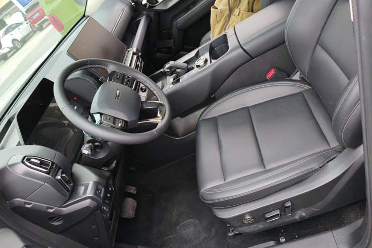 Used Haval H Dog 2023 2.0T All-Wheel-Drive Chaoye Plus Left Front Seat