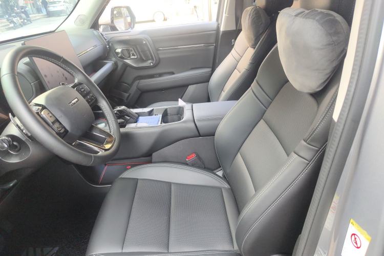 Used Haval H Dog 2023 2.0T Two-Wheel Drive Trendy Outdoor Edition Left Front Seat