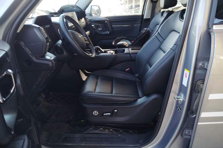 Used Haval H Dog 2023 2.0T Two-Wheel Drive Chaoye Version Plus Left Front Seat